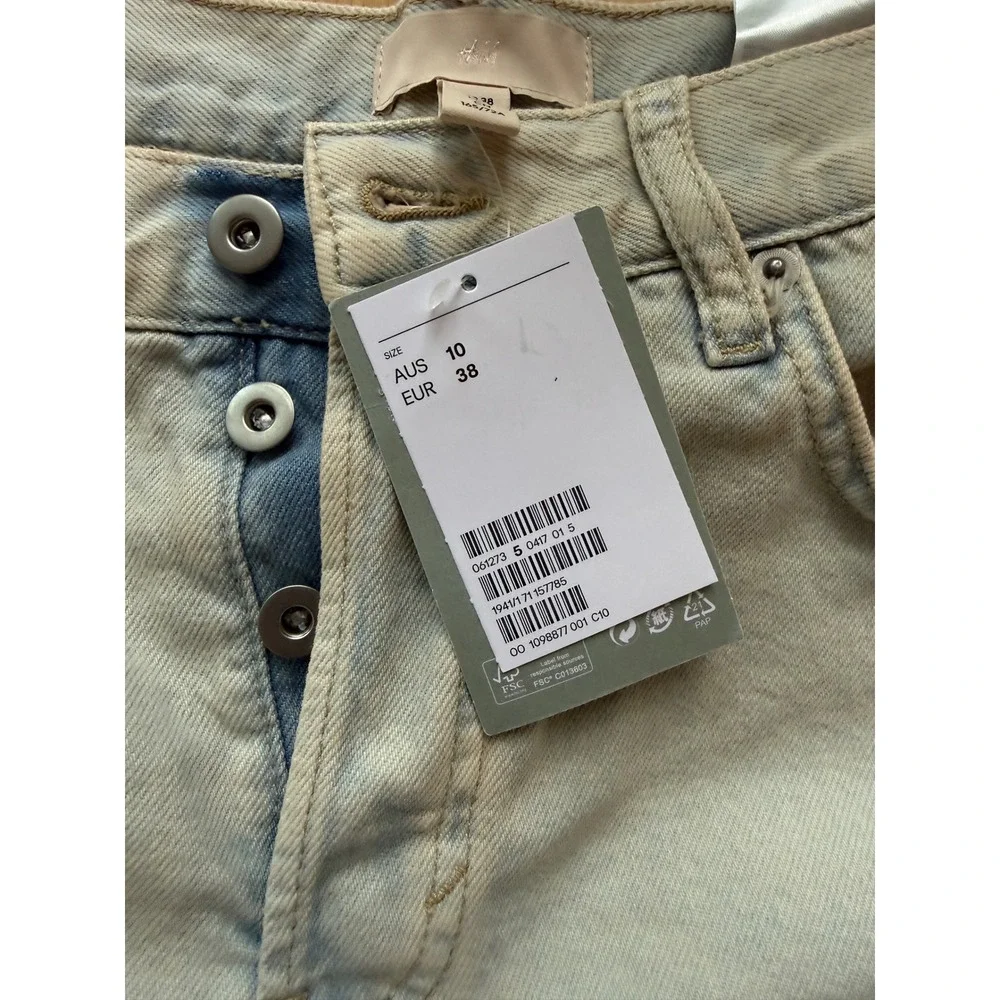 NWT H&M Denim Cut Off Shorts Women Light Blue High Waisted Frayed Hem Size 10